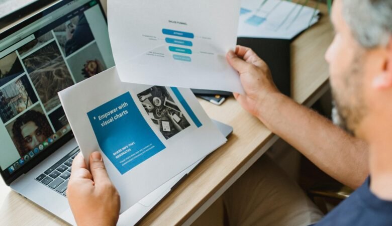 How to Use Graphics Design to Build Trust and Credibility Online