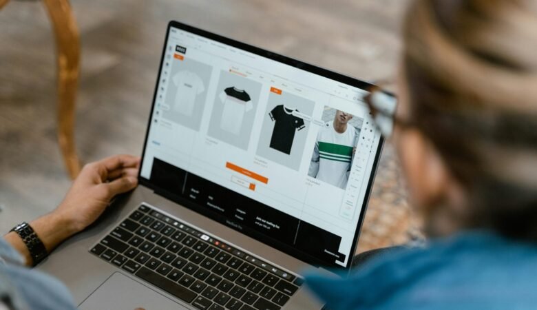 Graphics Design in E-commerce: How Visuals Can Drive Sales
