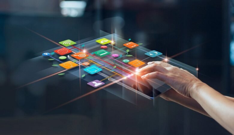 How Hybrid Apps Are Revolutionizing the Retail Industry